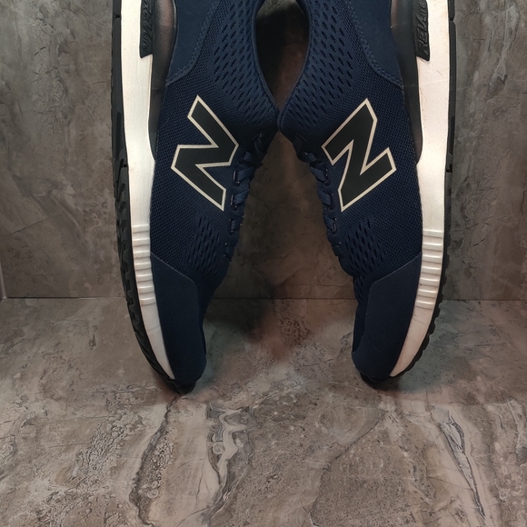 NEW BALANCE 005 MENS SNEAKERS SIZE 11 - Picture 5 of 7